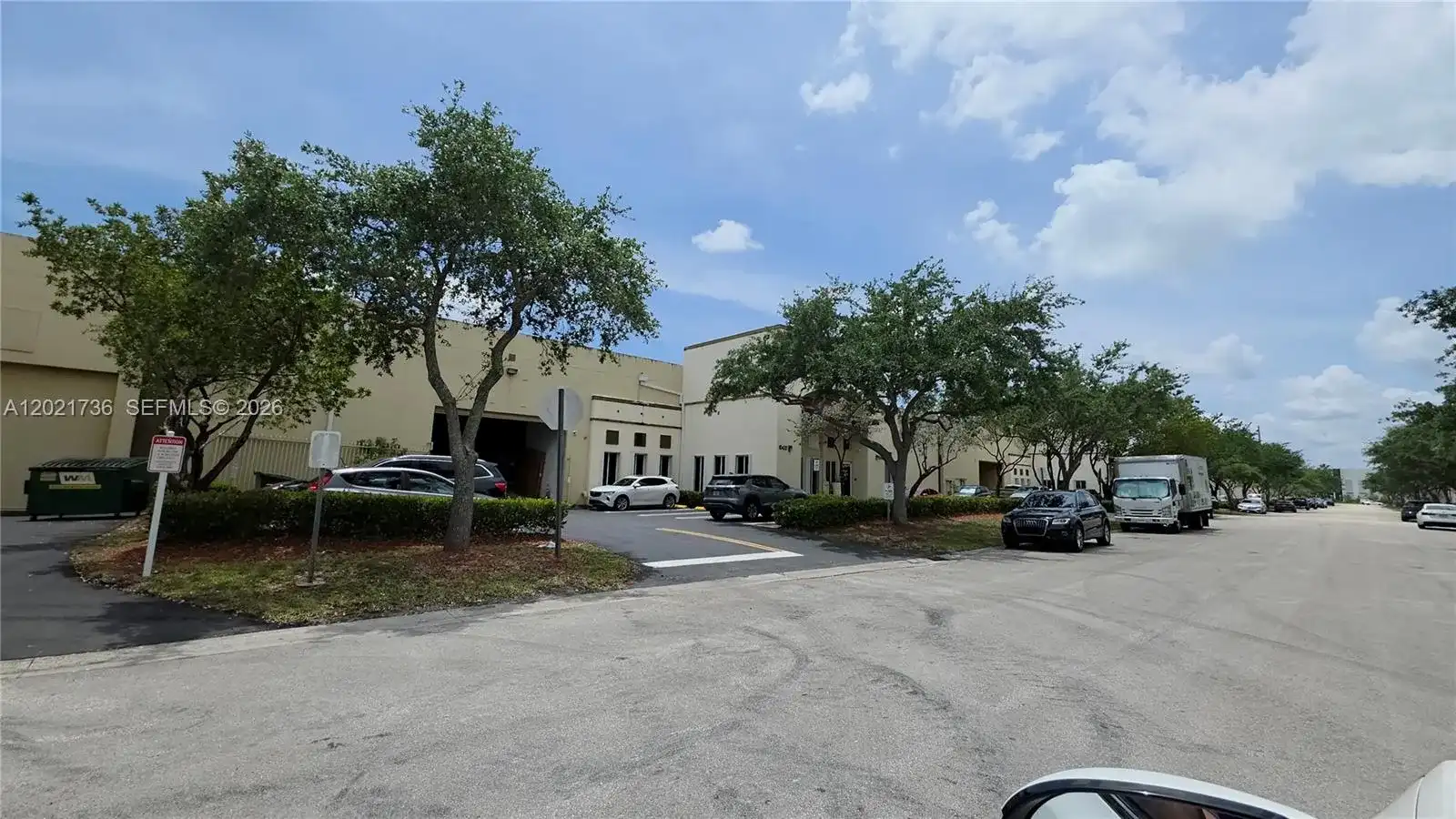 10420 NW 37th Ter, Doral FL 33178