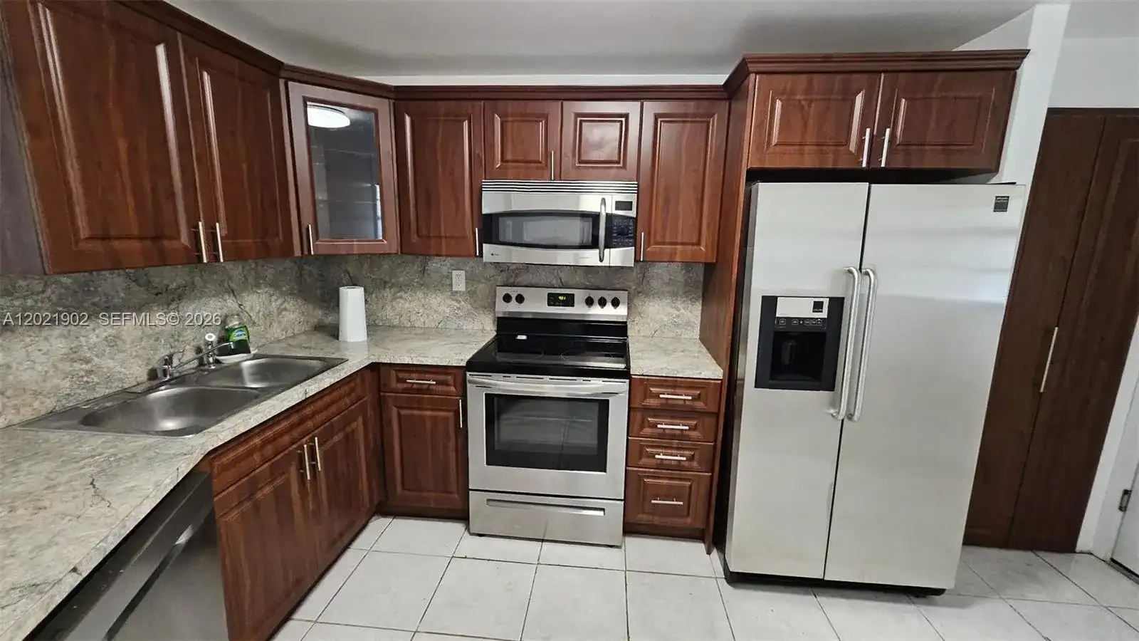 1750 NE 191st St # 4, Miami FL 33179