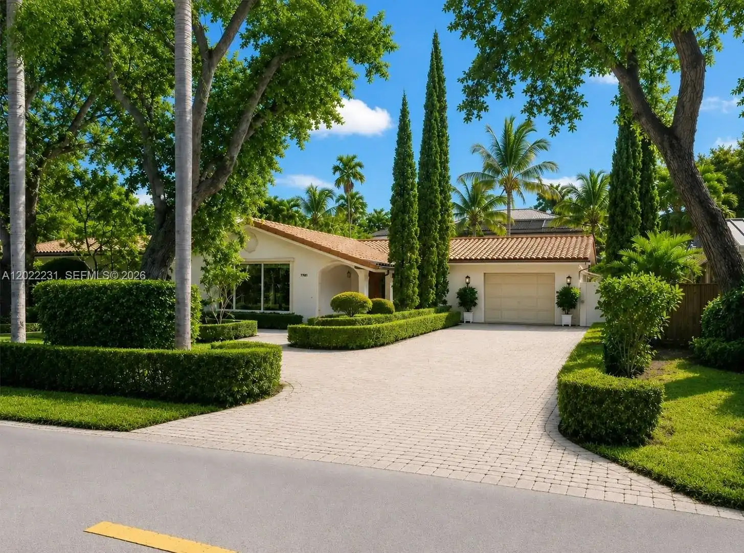 7980 SW 52nd Ave, Miami FL 33143