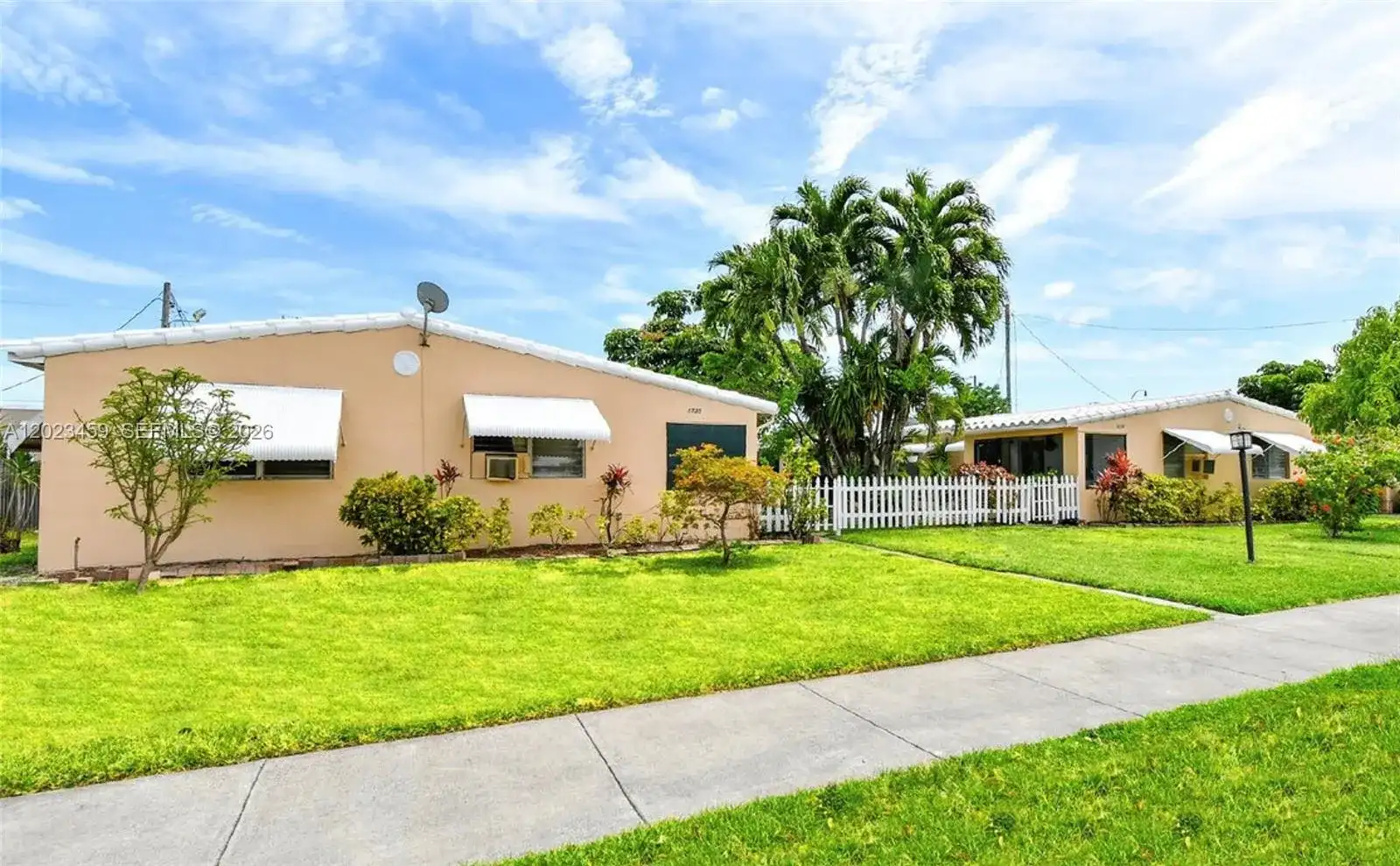 1730-1734 Fletcher St, Hollywood FL 33020