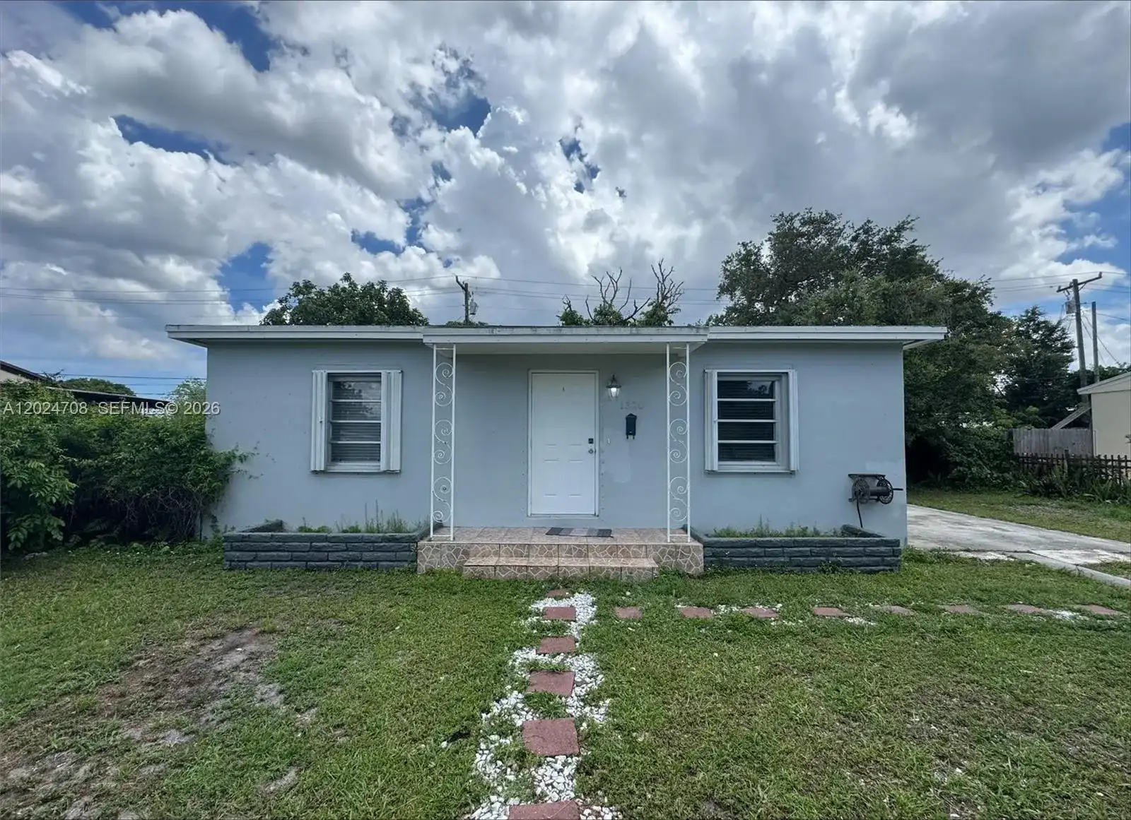 1320 NW 87th St, Miami FL 33147