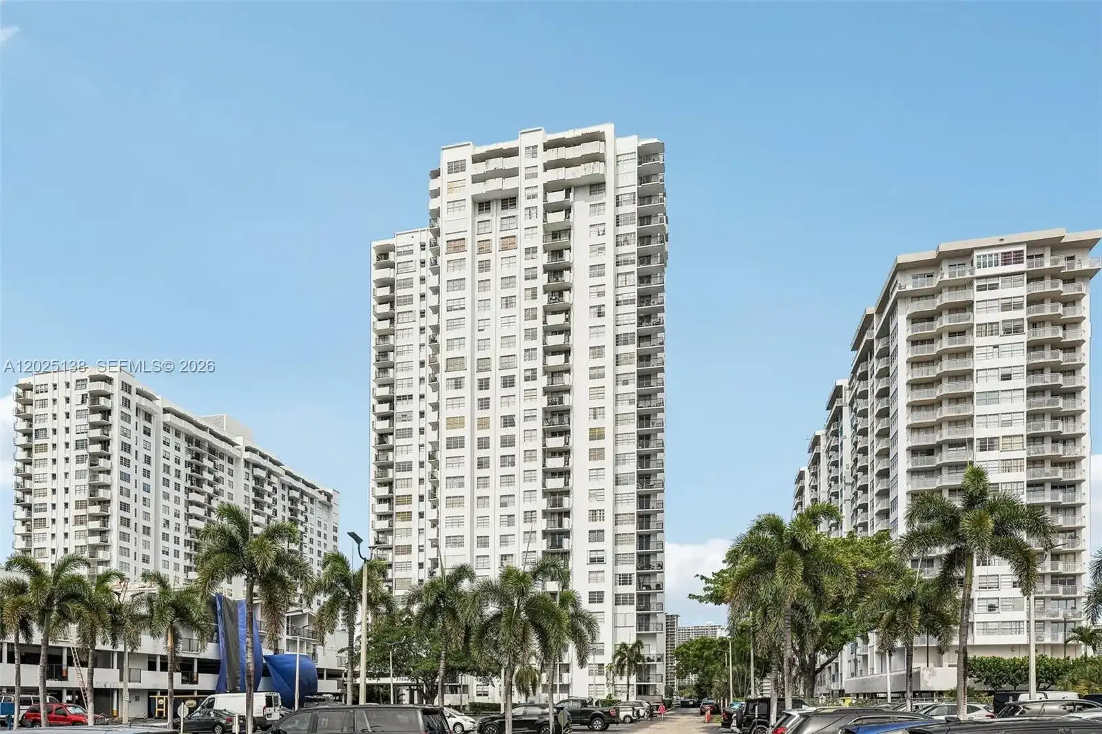 2750 NE 183rd St # 603, Aventura FL 33160
