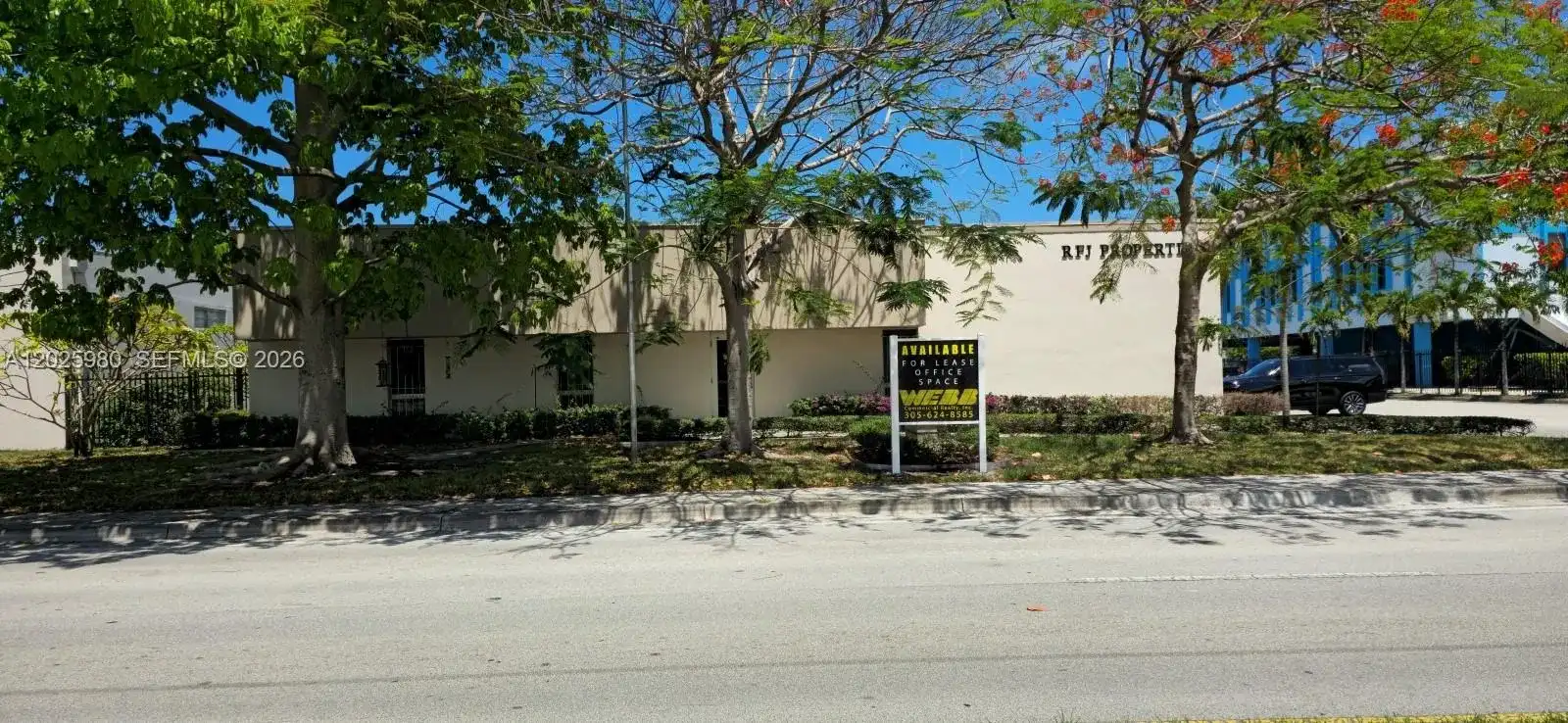 2761 N 29th Ave, Hollywood FL 33020