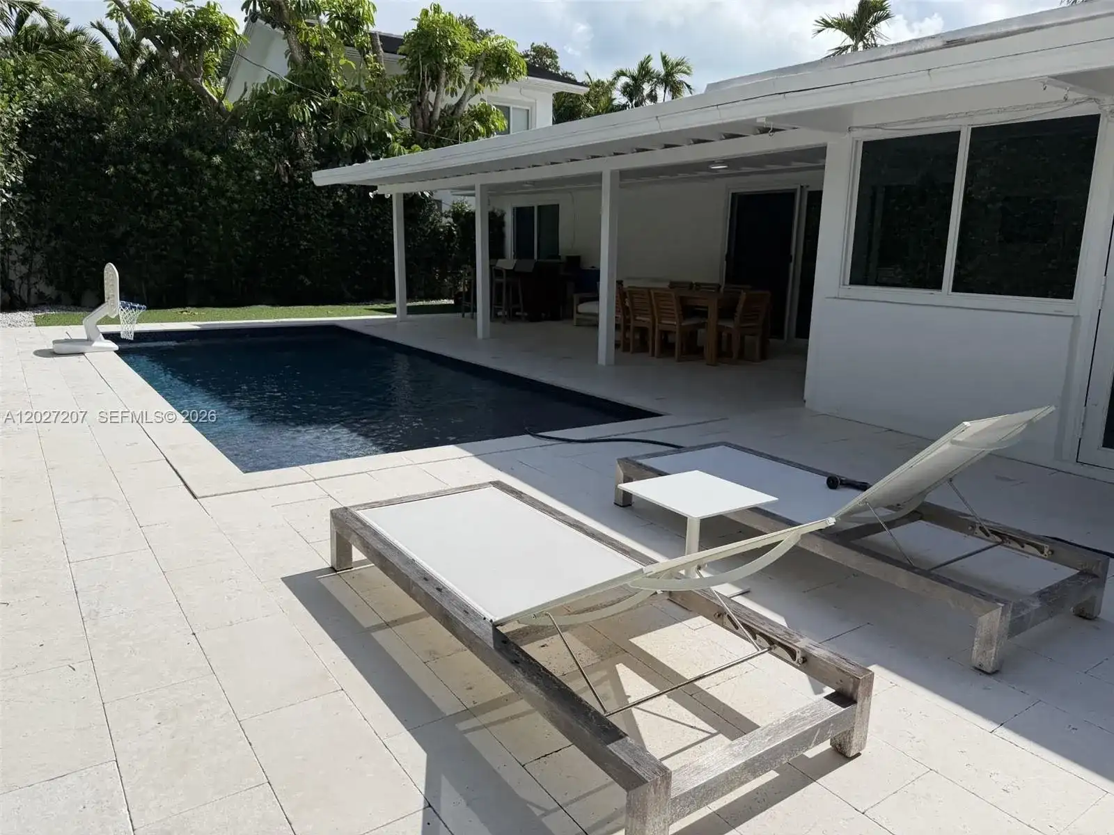 665 Allendale Rd, Key Biscayne FL 33149