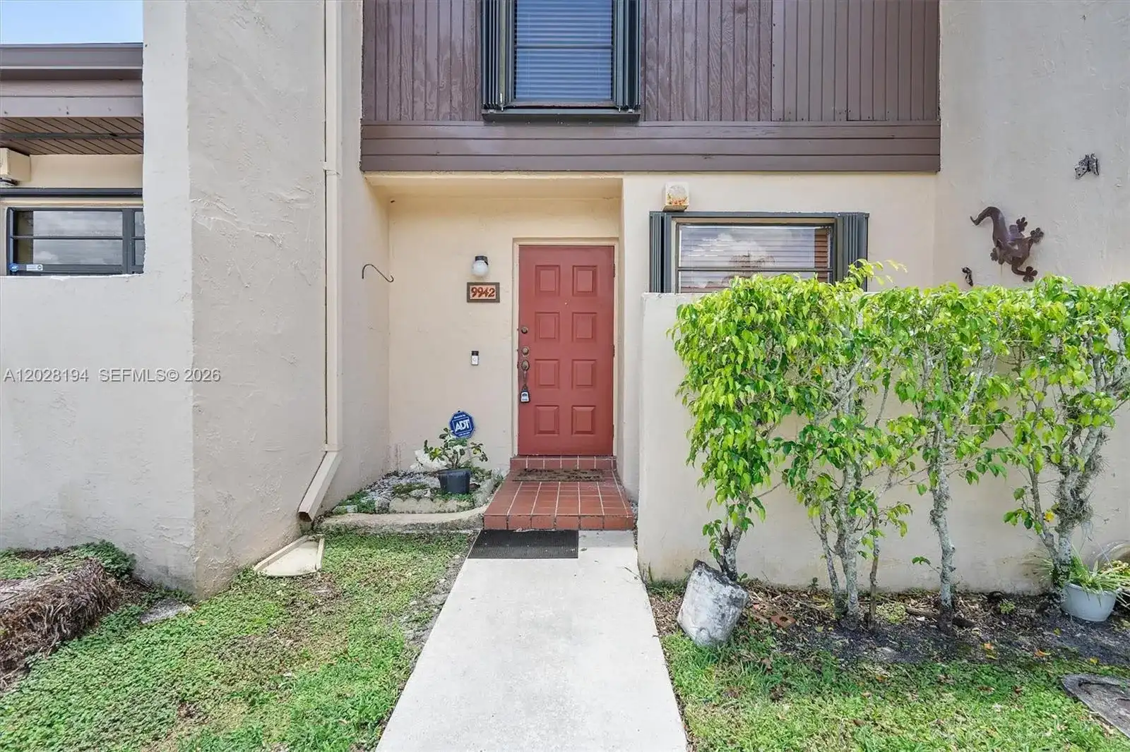 9942 NW 10th St # 7, Pembroke Pines FL 33024