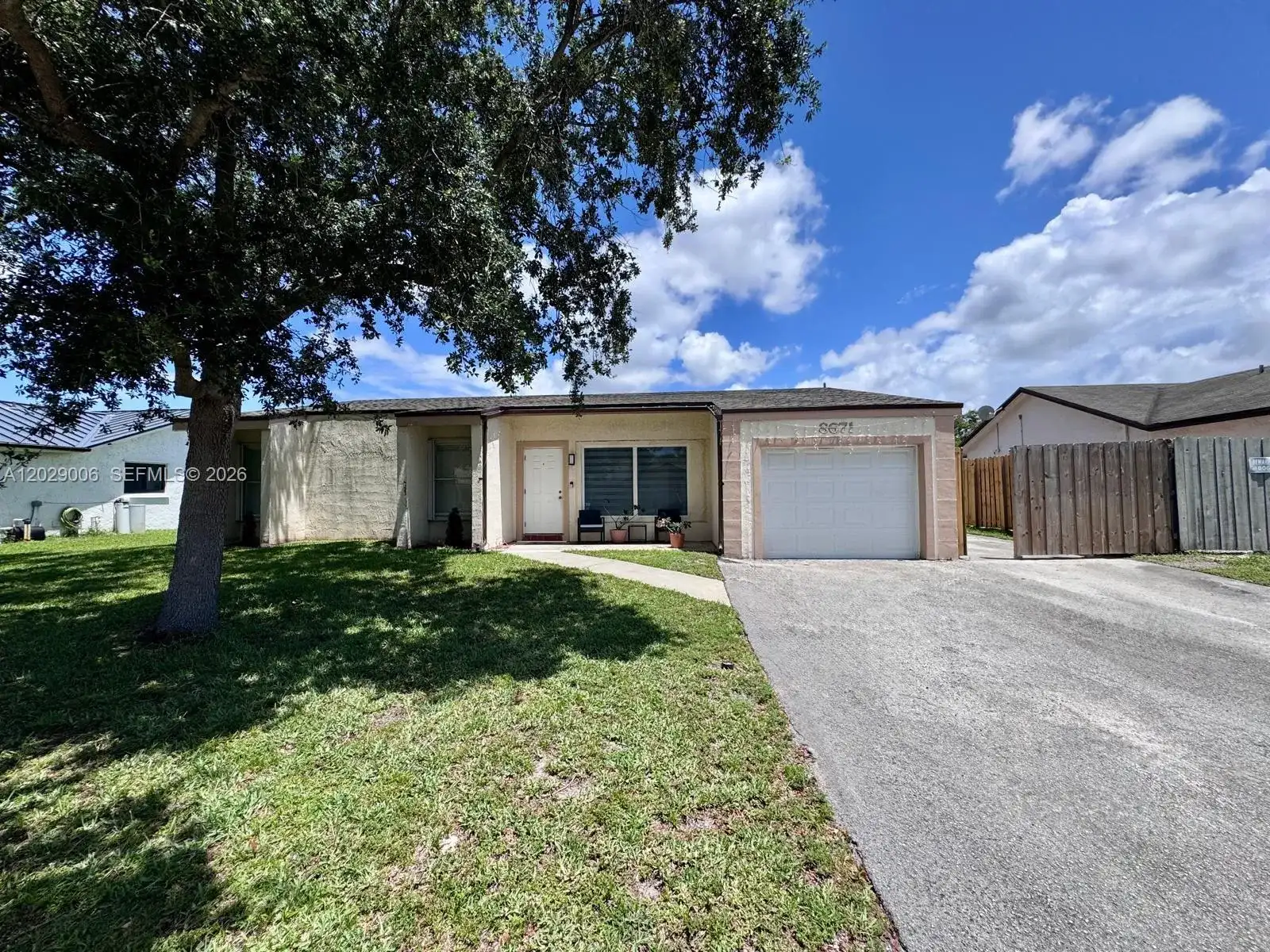 8671 NW 3rd St # 2, Pembroke Pines FL 33024