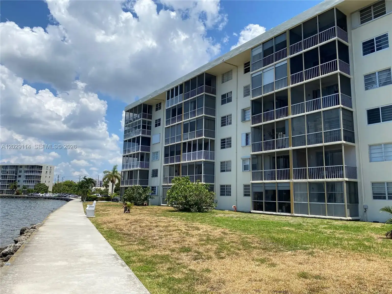 2920 Point East Dr # N611, Aventura FL 33160