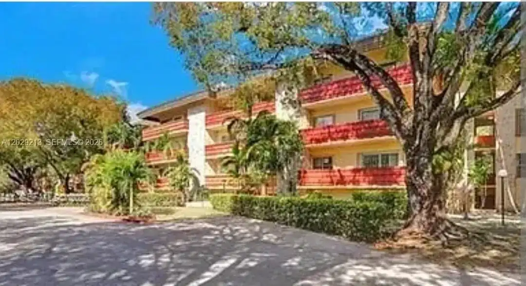 1205 Mariposa Ave # 304, Coral Gables FL 33146
