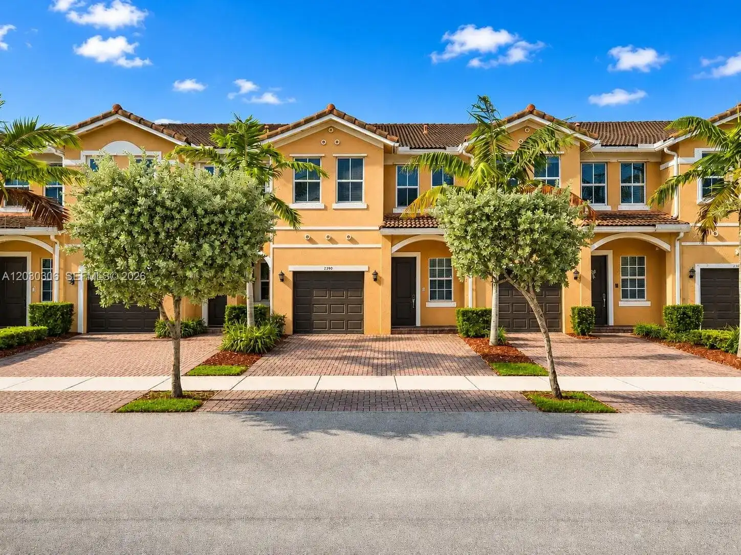 2390 SE 15th St, Homestead FL 33035