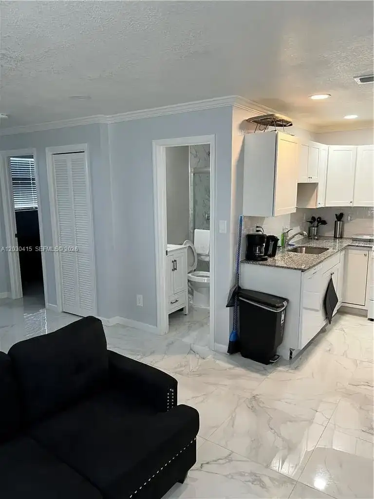 2240 Simms St # 3, Hollywood FL 33020