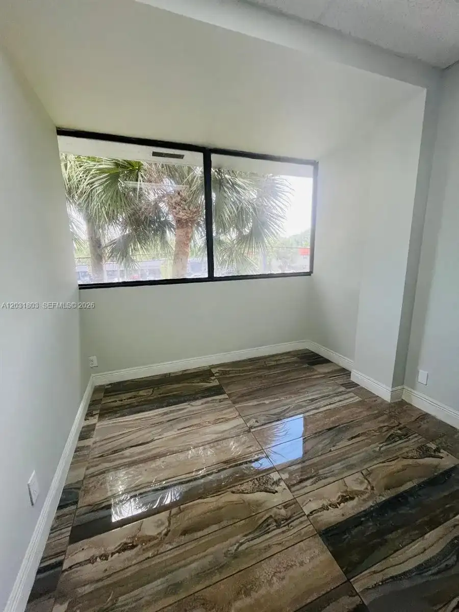 6101 W Atlantic Blvd # 205A, Margate FL 33063