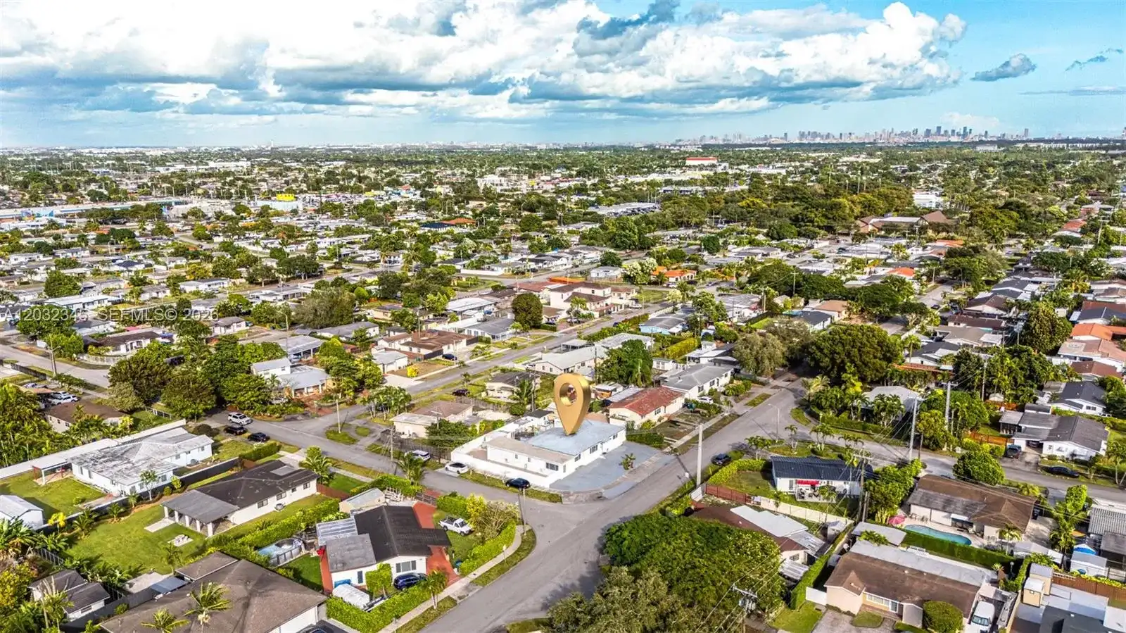 9365 SW 44th St, Miami FL 33165