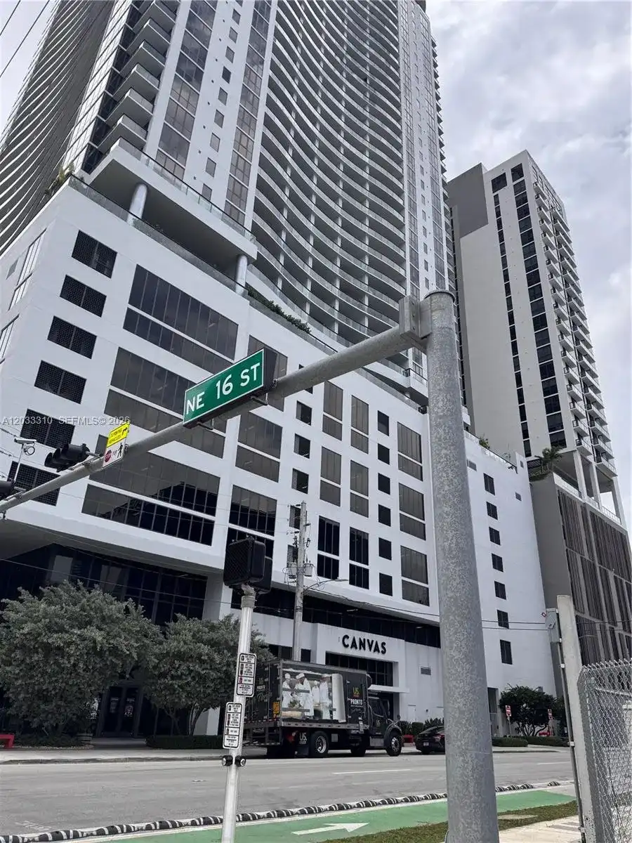 1600 NE 1st Ave # 2015, Miami FL 33132