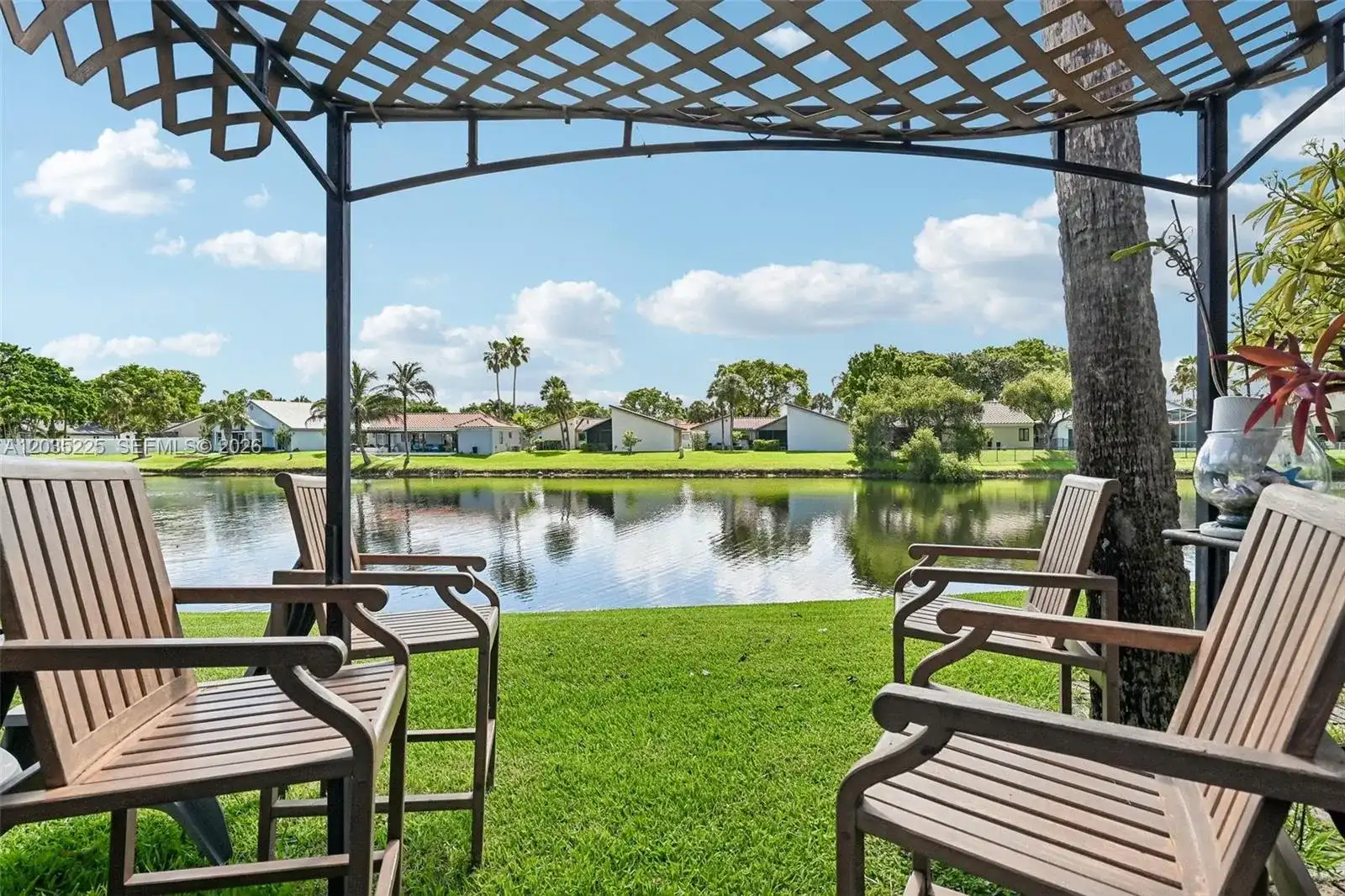 207 NW 45th Ave, Deerfield Beach FL 33442