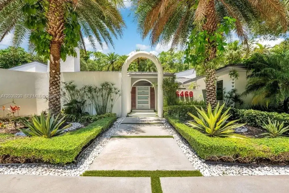 6460 SW 133rd Dr, Pinecrest FL 33156
