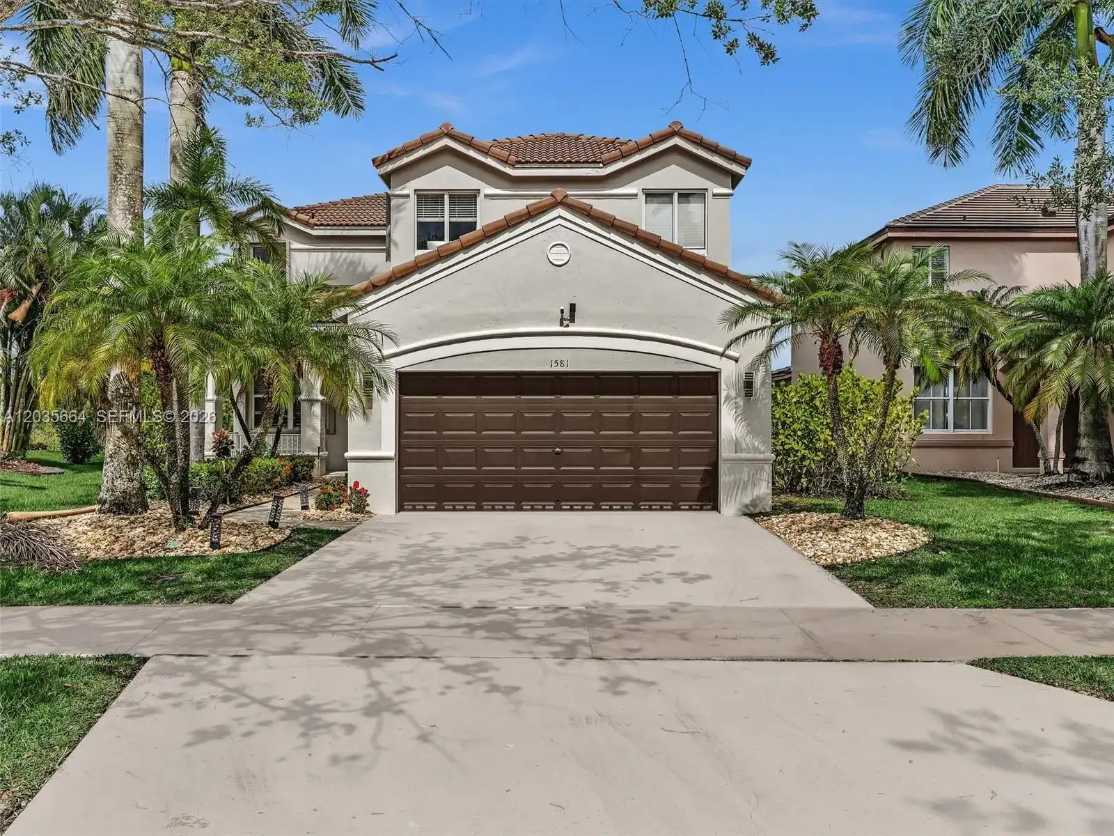 1581 Winterberry Ln, Weston FL 33327