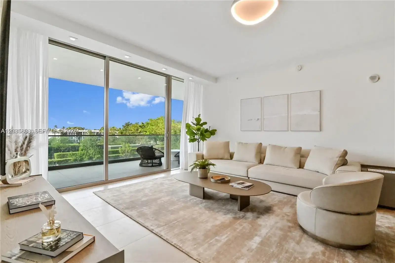 10203 Collins Ave # 305, Bal Harbour FL 33154