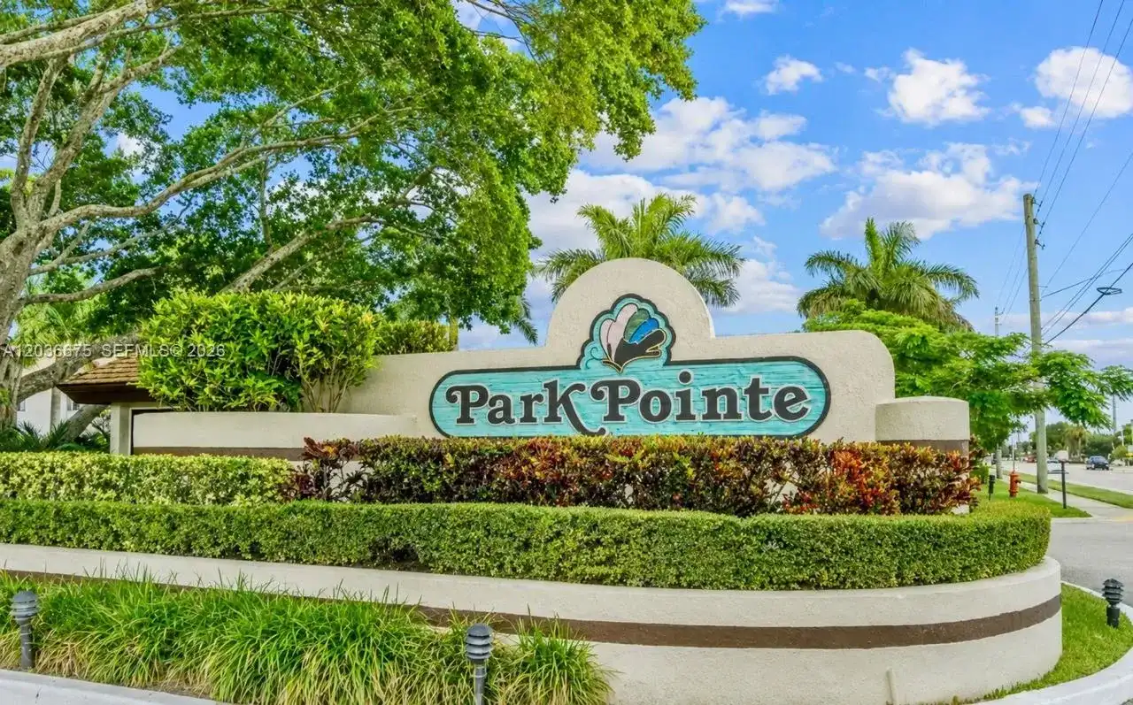 3380 Lucerne Park Dr # 4B, Green Acres FL 33467