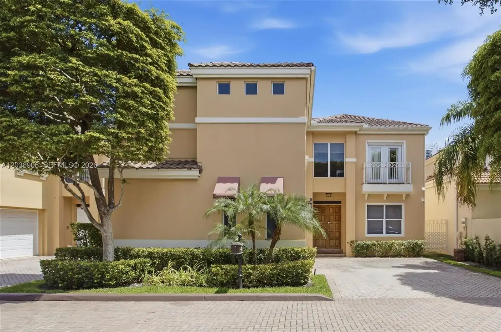 3722 NE 208th Ter, Aventura FL 33180