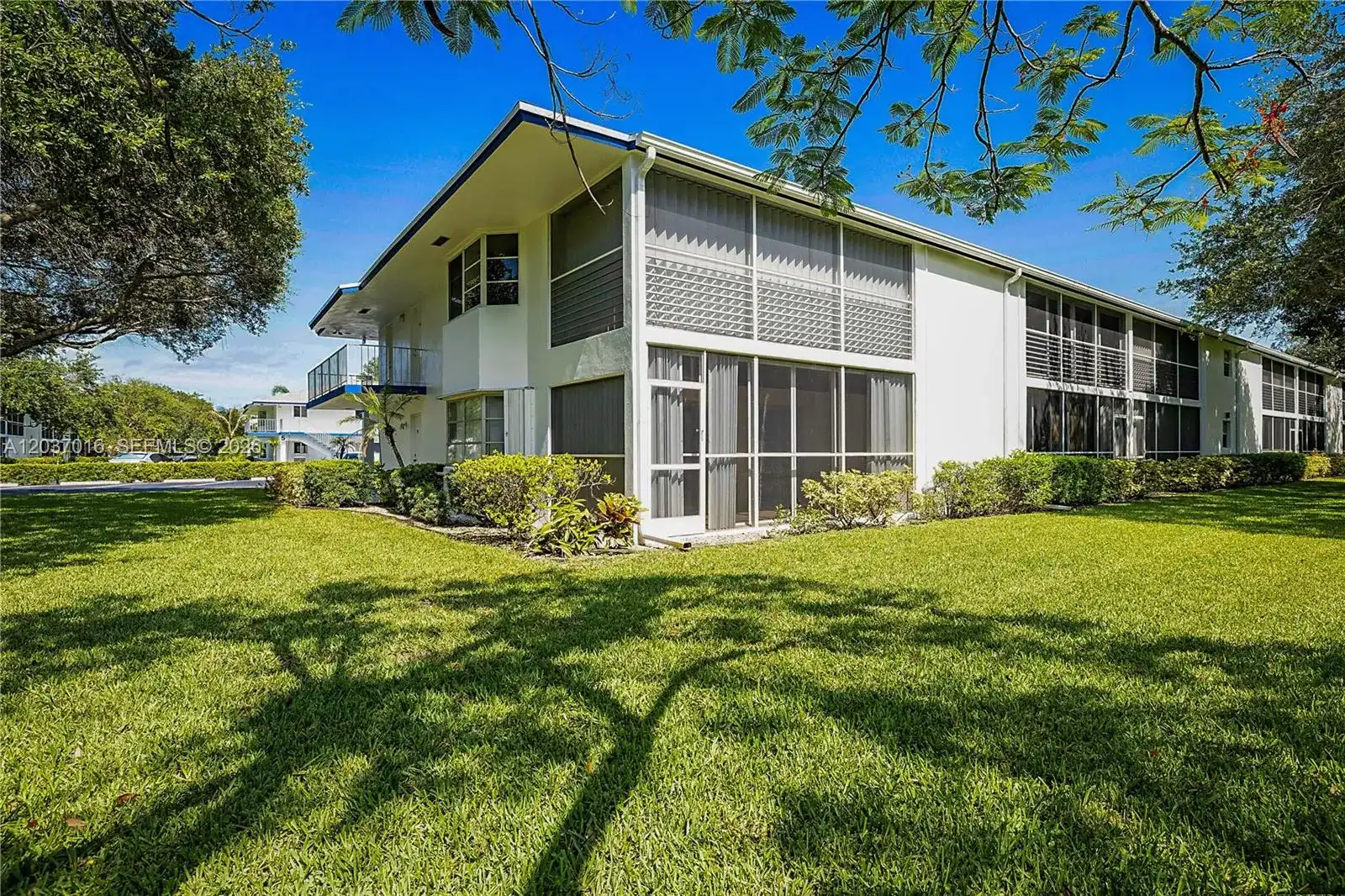 7 Westwood Ave # 106C, Tequesta FL 33469
