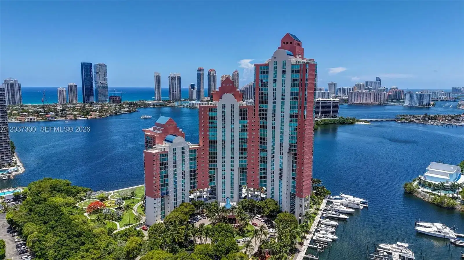 3370 Hidden Bay Dr, Aventura FL 33180
