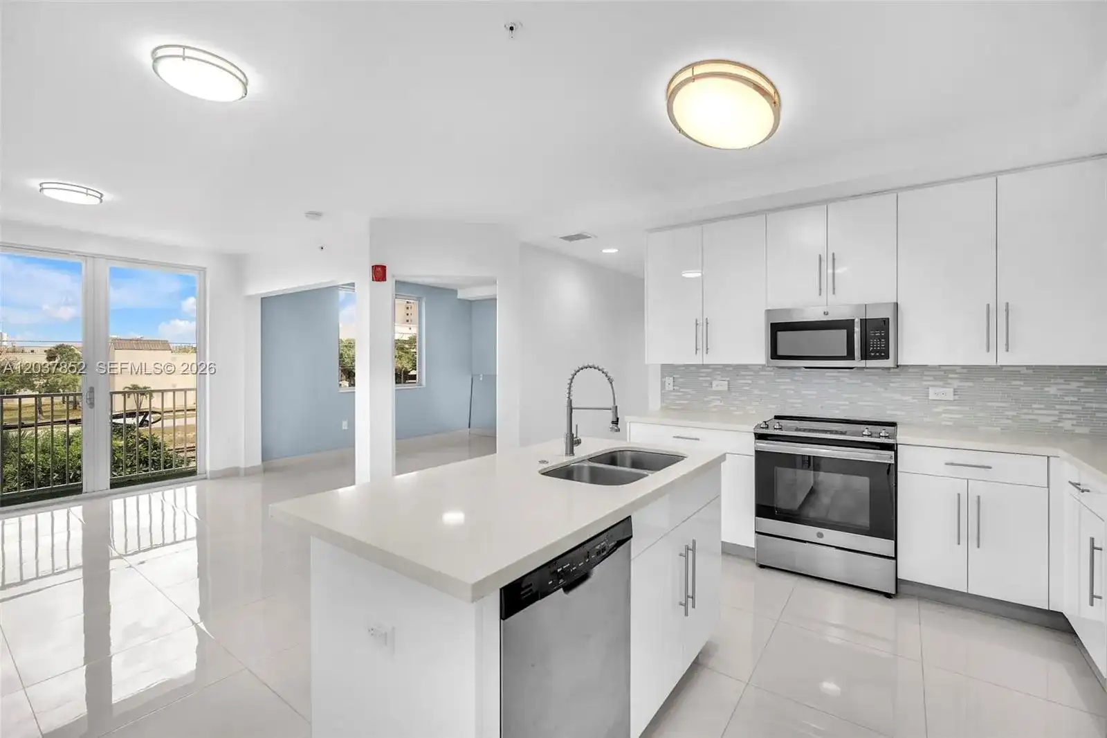 2651 NE 212th Ter # 301, Miami FL 33180