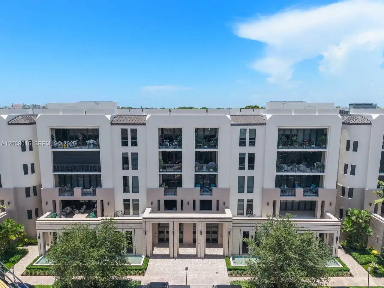 718 Valencia Ave # 403, Coral Gables FL 33134