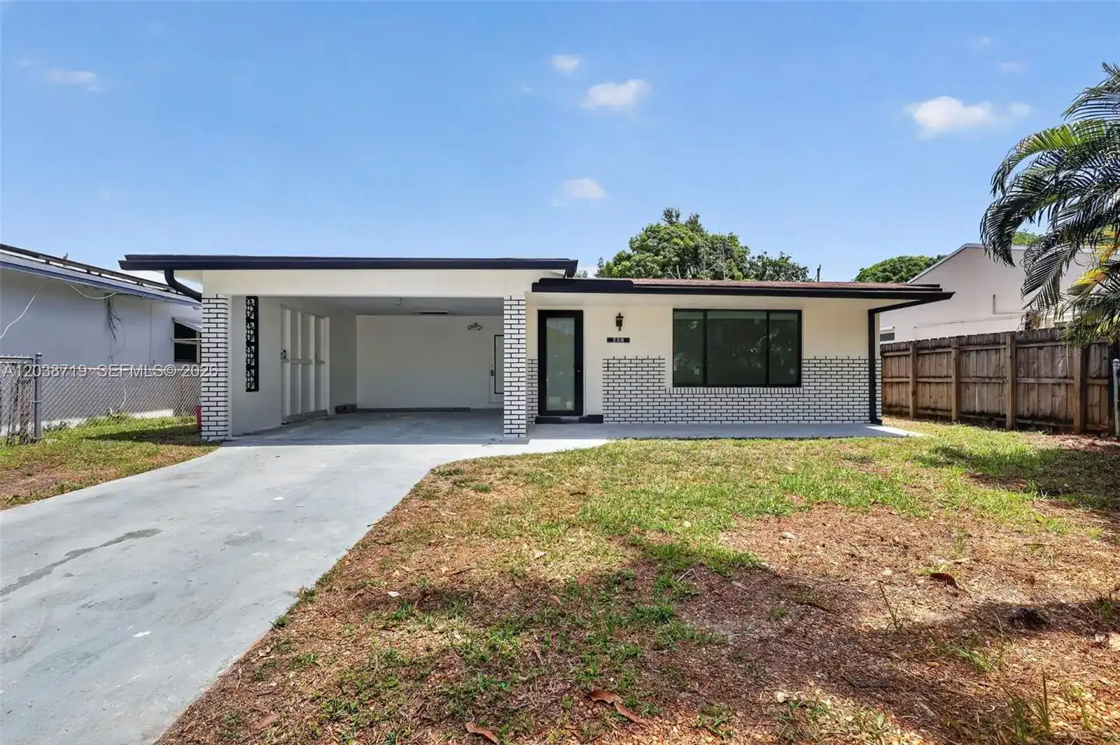 258 SW 8th St, Dania Beach FL 33004