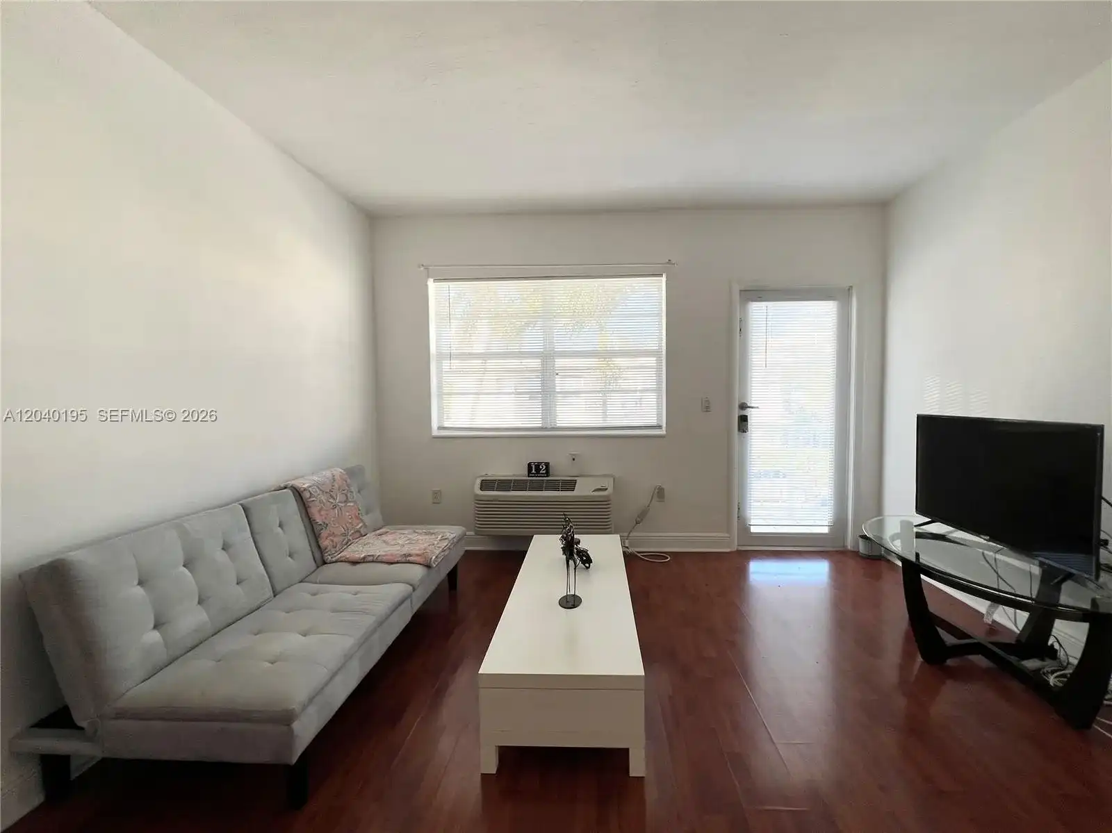 450 77th St # 6, Miami Beach FL 33141