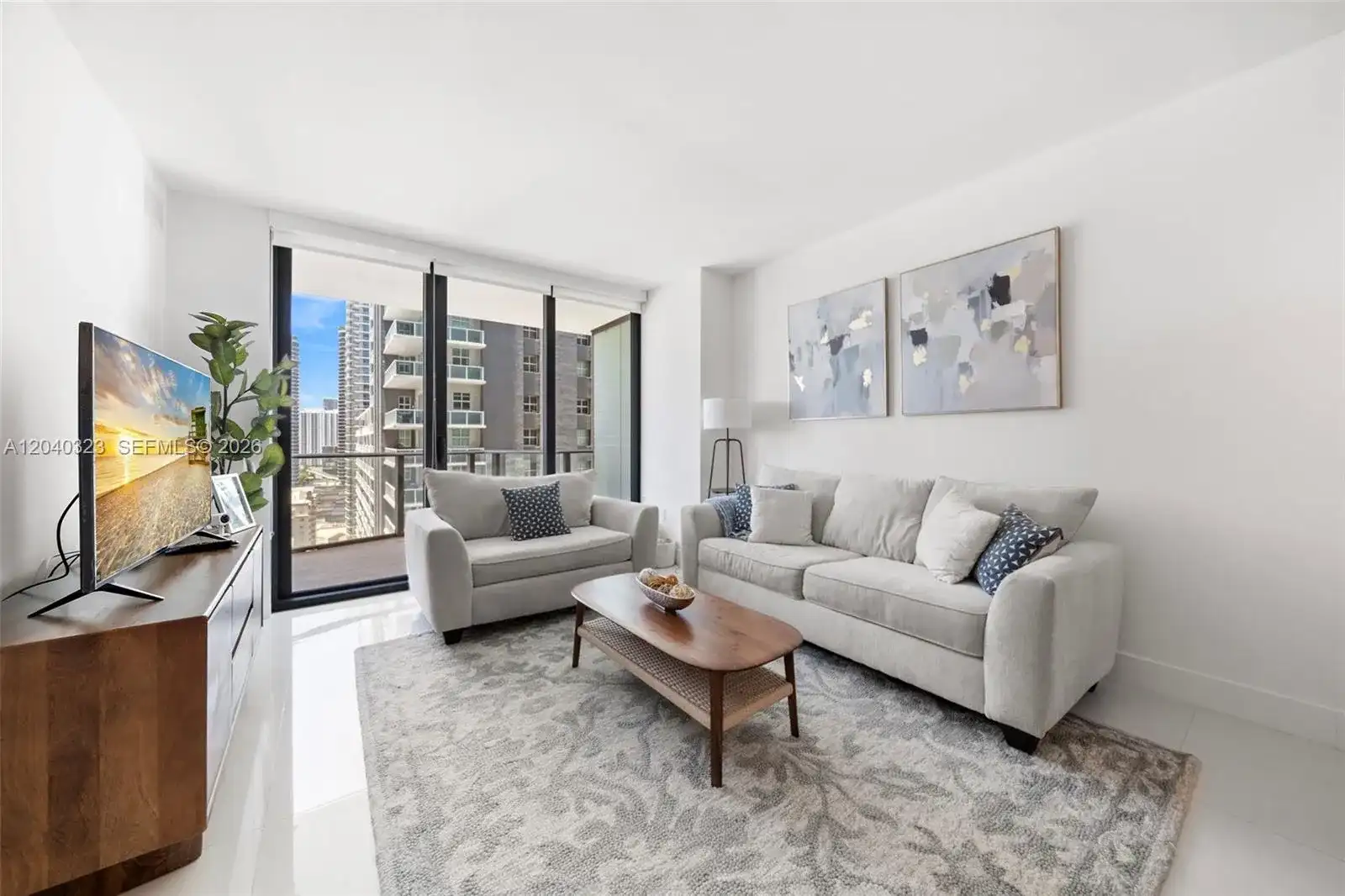 1300 S Miami Ave # 2110, Miami FL 33130