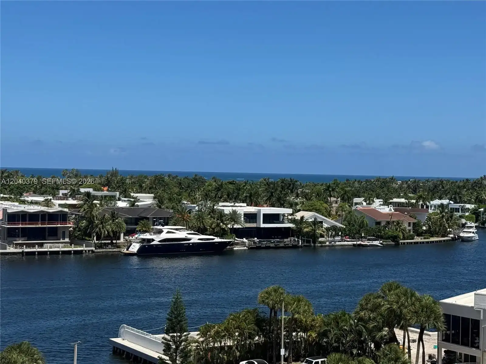 20505 E Country Club Dr # 835, Aventura FL 33180
