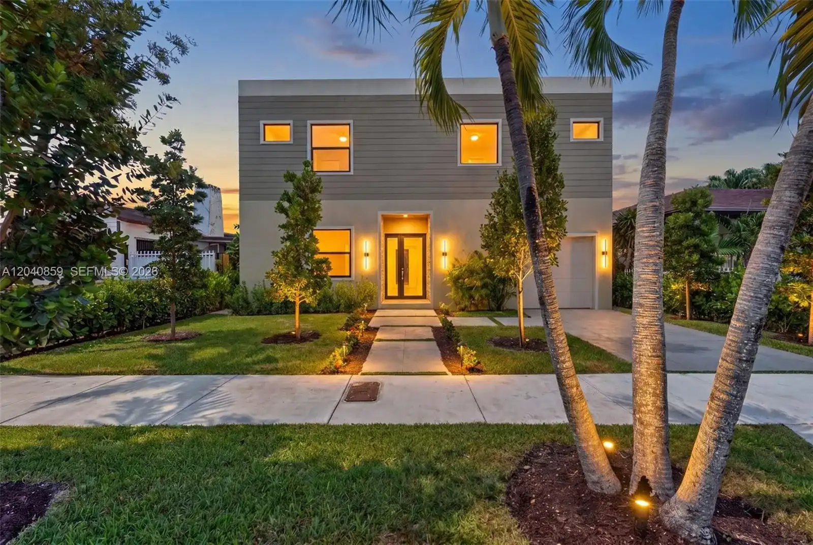 2240 SW 13th St, Miami FL 33145