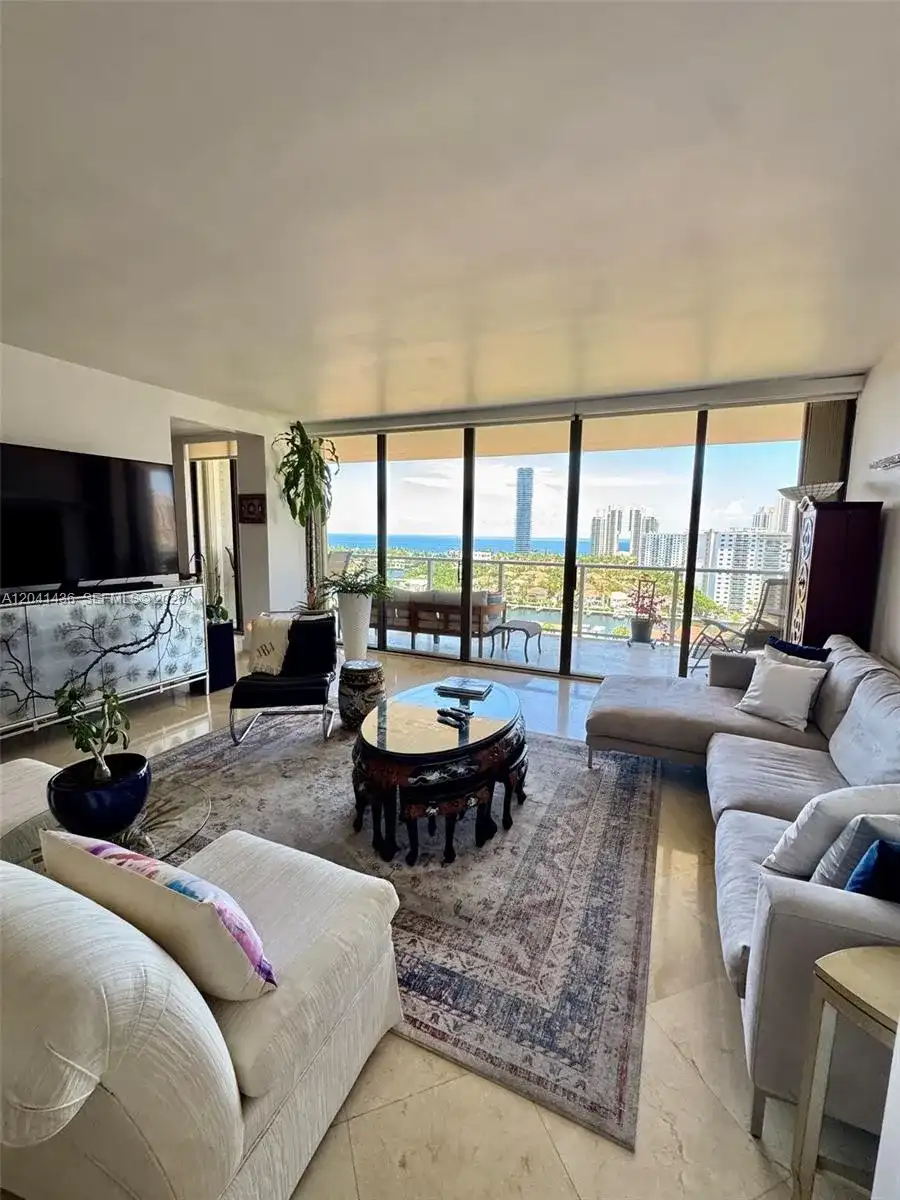 19500 Turnberry Way # 15F, Aventura FL 33180