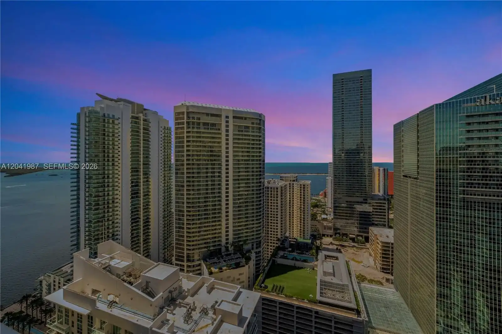 1200 Brickell Bay Dr # 4121, Miami FL 33131