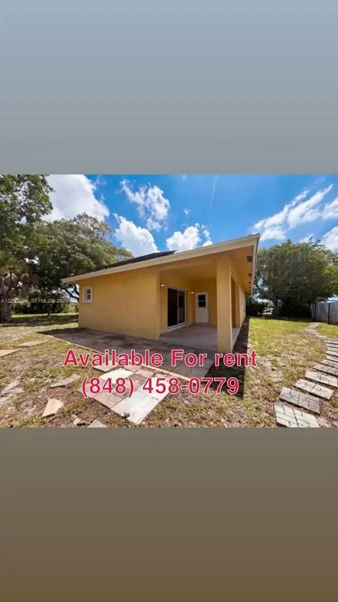 453 N Deerfield Ave, Deerfield Beach FL 33441