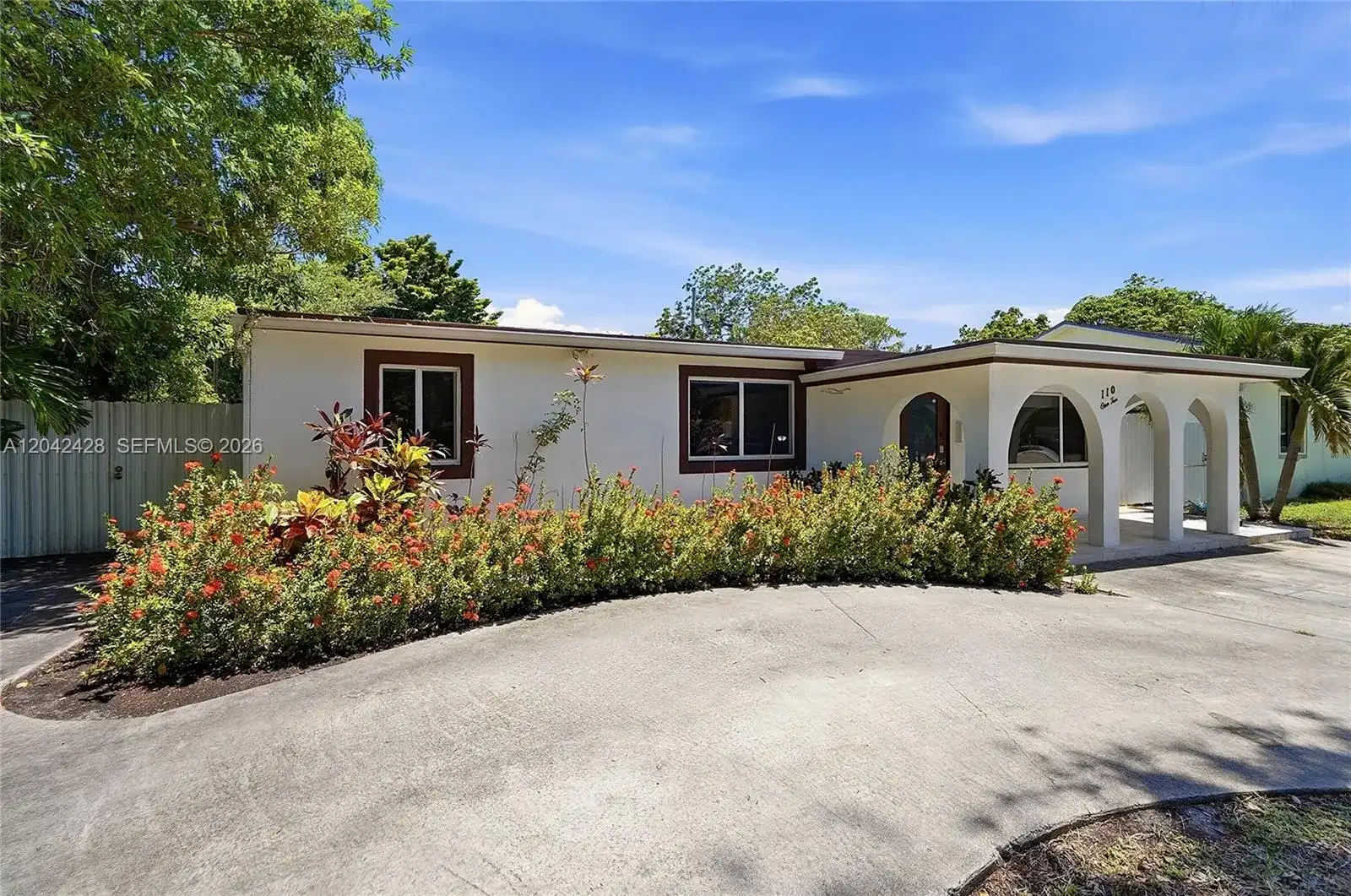 110 NW 125th St, North Miami FL 33168
