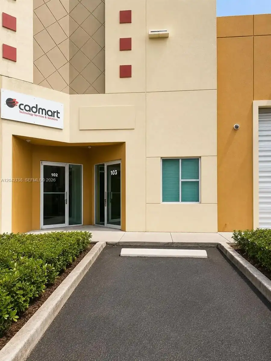 9450 NW 58th St, Doral FL 33178