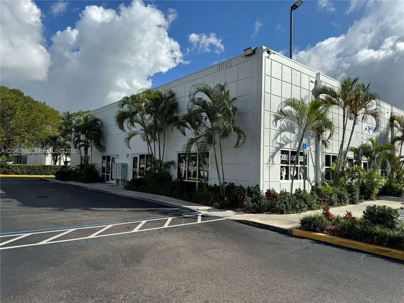 4005 NW 114th Ave # 09, Doral FL 33178