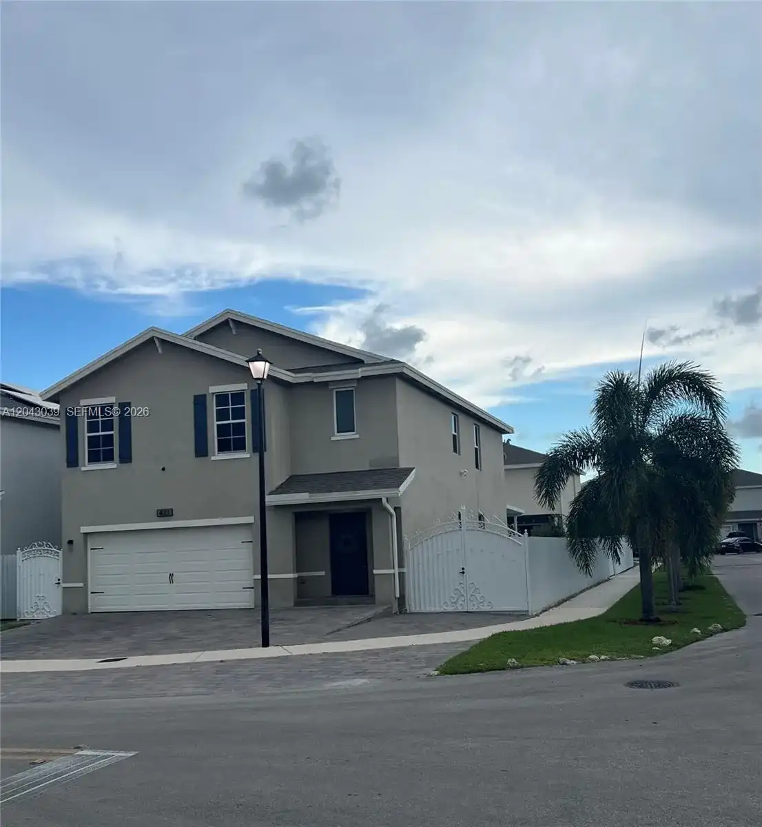 421 NE 6th Ct, Florida City FL 33034