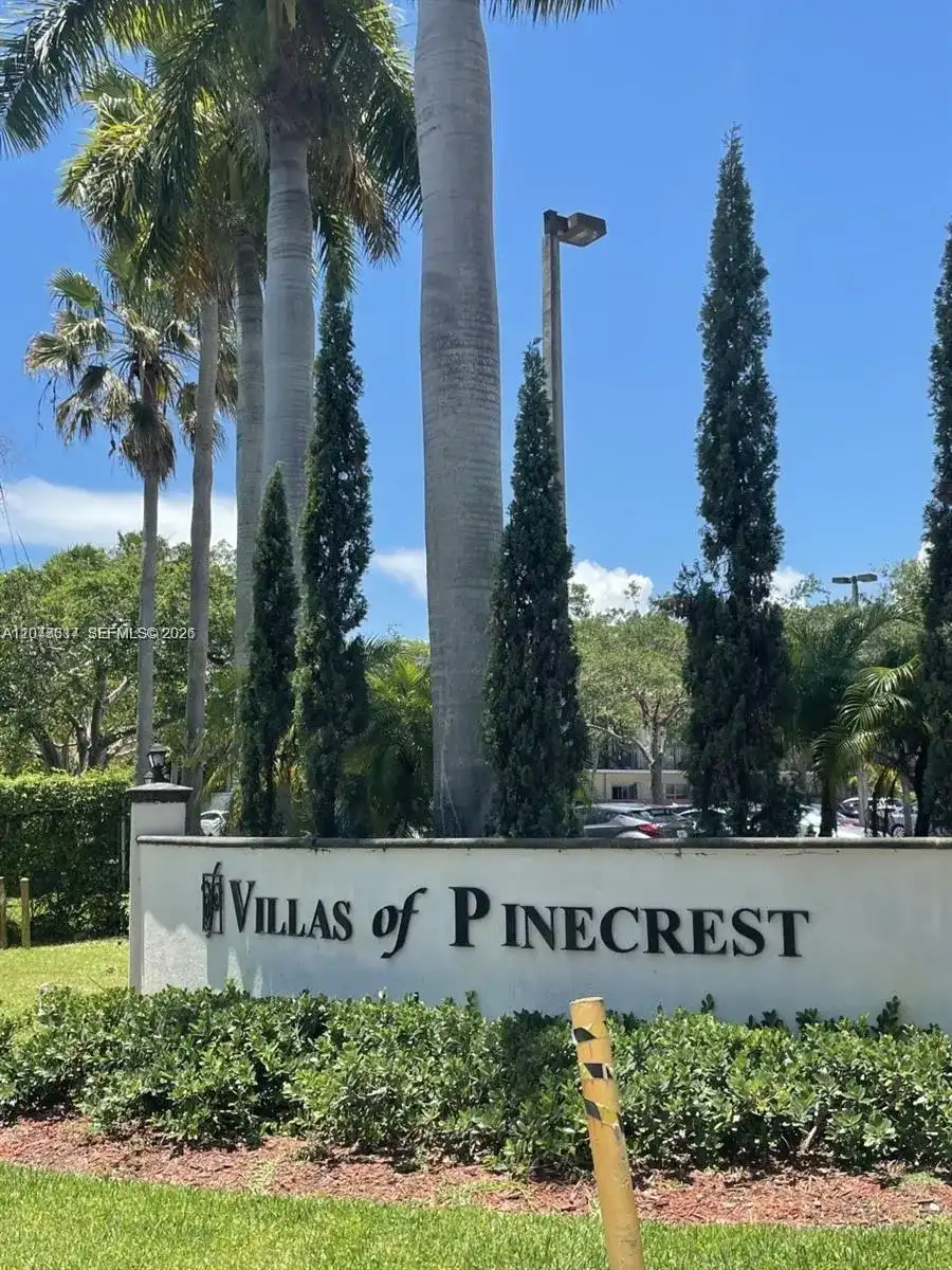 6705 N Kendall Dr # 312, Pinecrest FL 33156