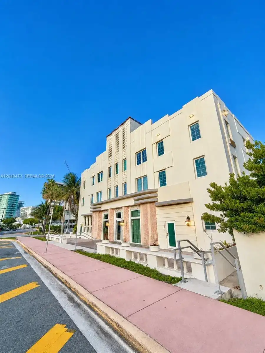3025 Indian Creek Dr # 109, Miami Beach FL 33140