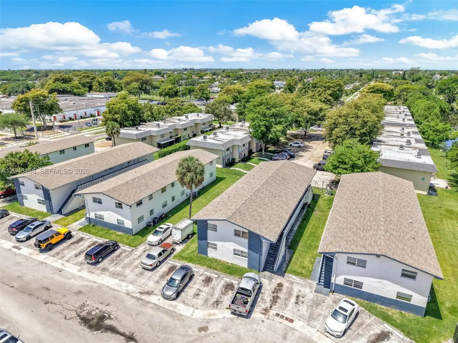 861 SW 74 TER # D, North Lauderdale FL 33068