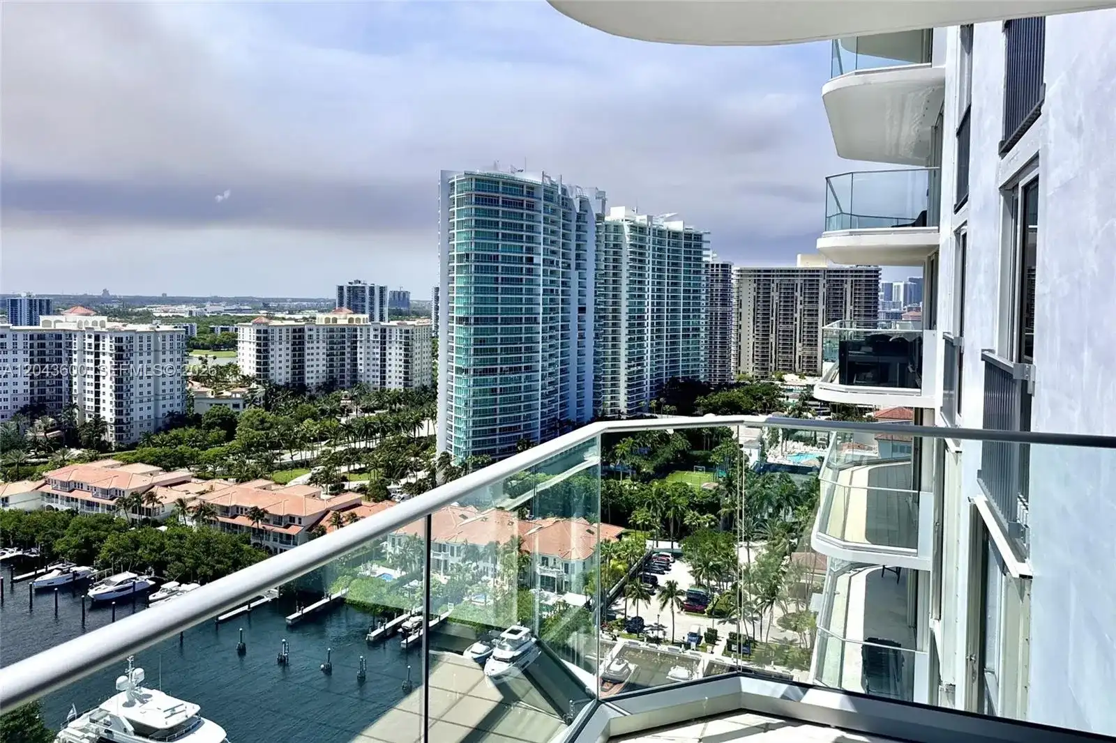 19707 Turnberry Way # 23C, Aventura FL 33180