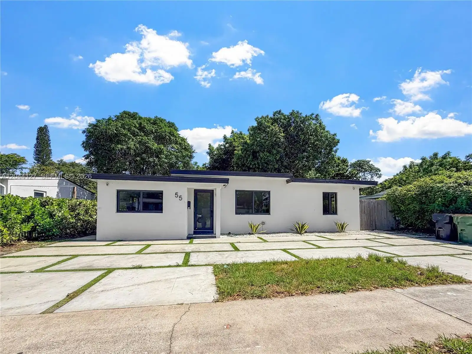 55 NW 125th St, North Miami FL 33168