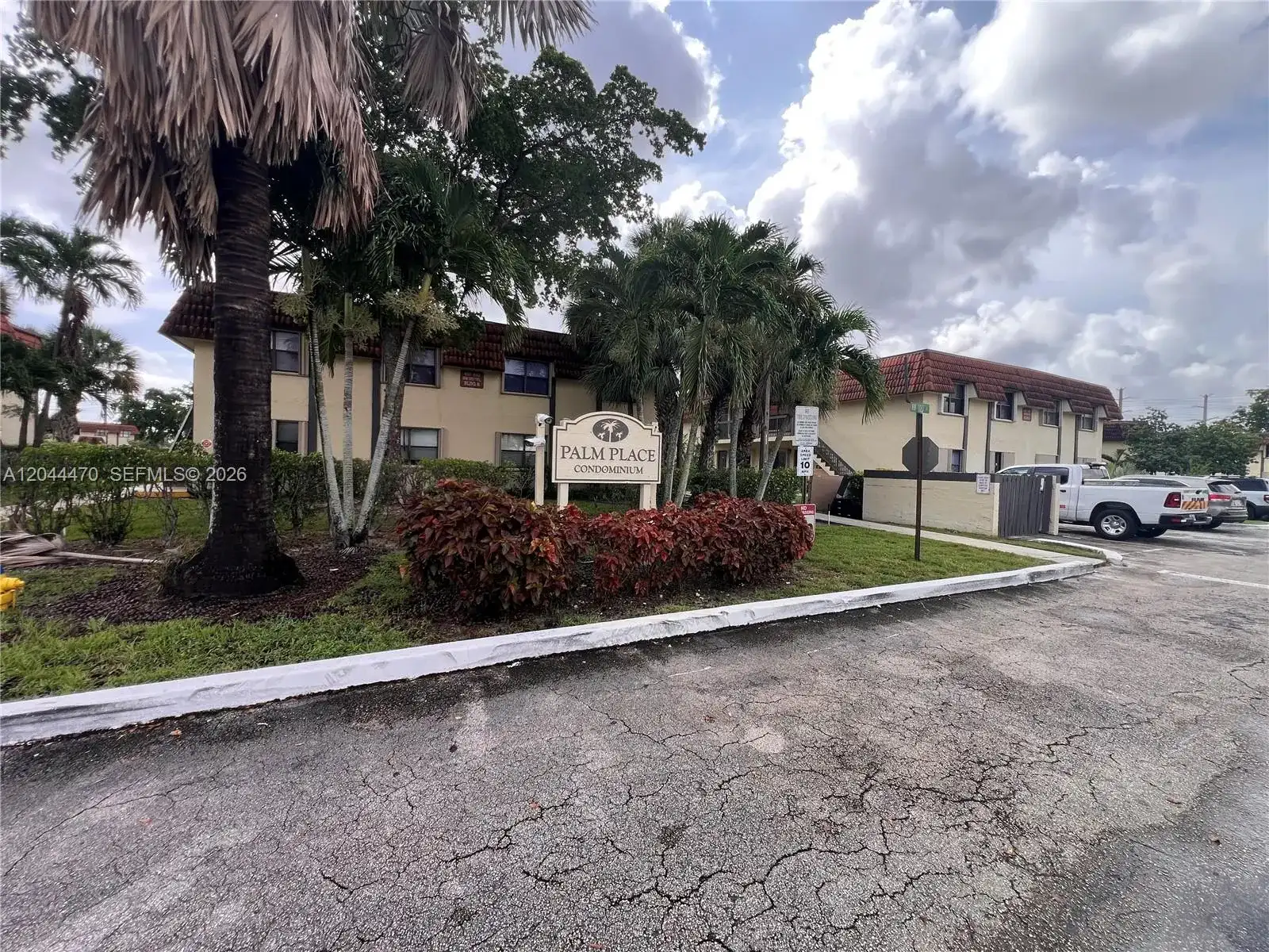 451 NW 100th Pl # 101, Pembroke Pines FL 33024