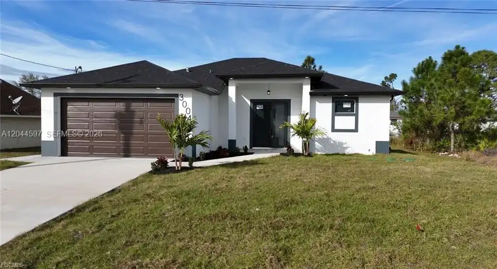 3004 SW 4TH ST, Lehigh Acres FL 33976