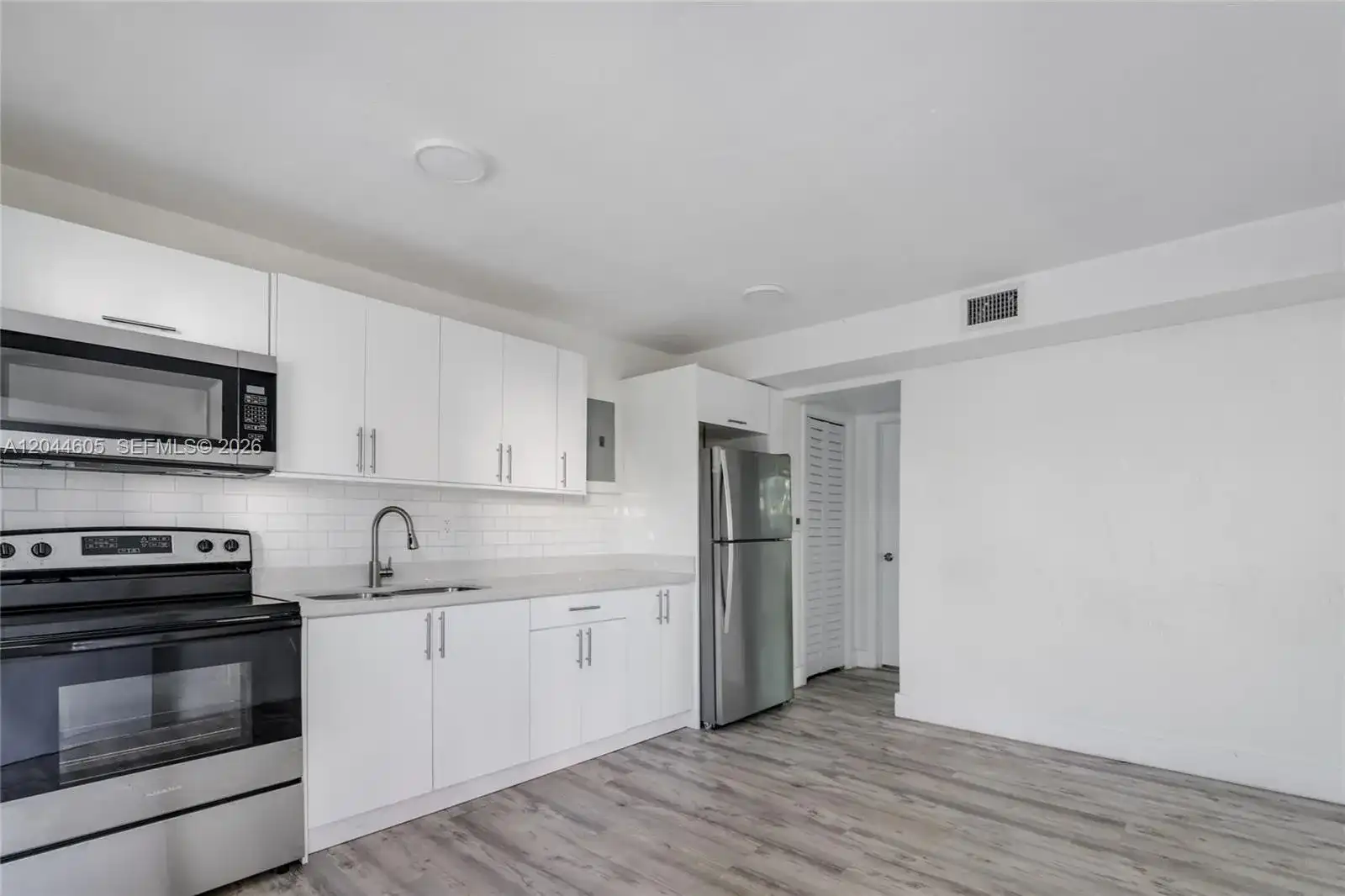 1630 NW 18th St # 3, Miami FL 33125