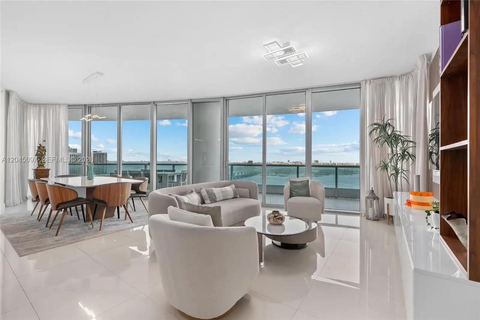 900 Biscayne Blvd # 2506, Miami FL 33132