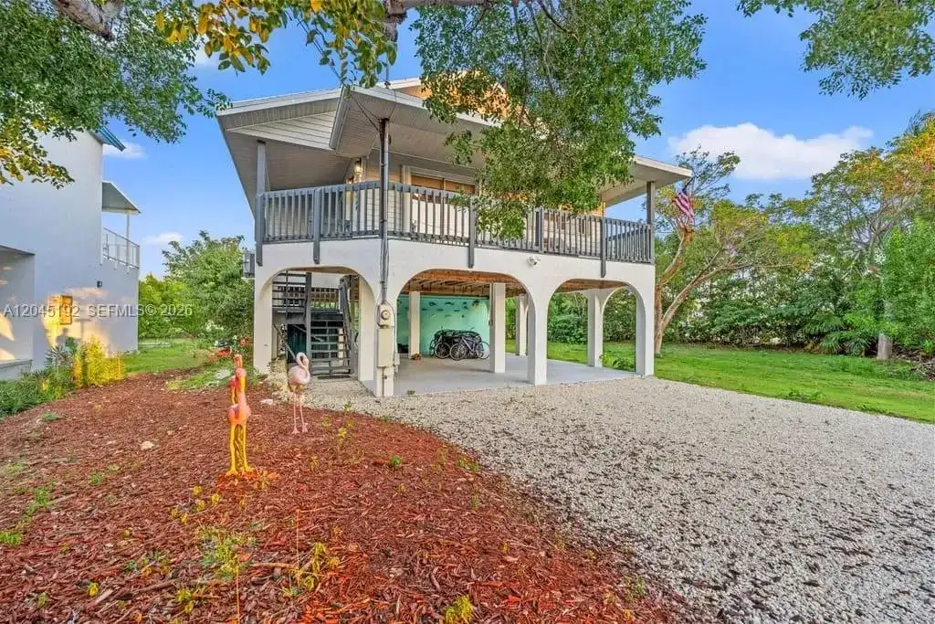 3635 Trade Winds St, Big Pine FL 33043