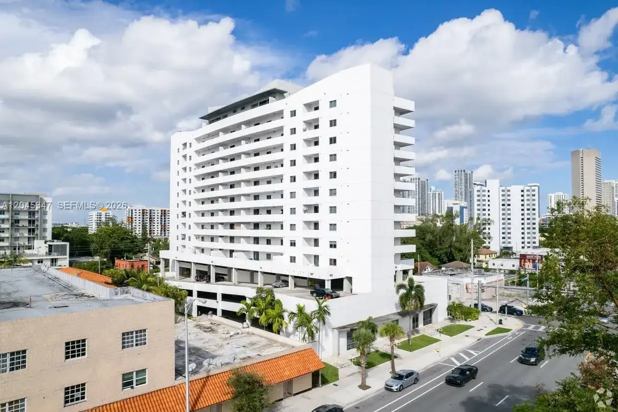 36 NW 6th Ave # 601, Miami FL 33128